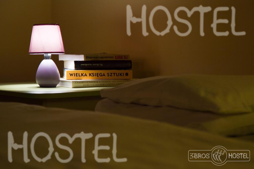 3 Bros' Hostel Cieszyn 치에신 외부 사진